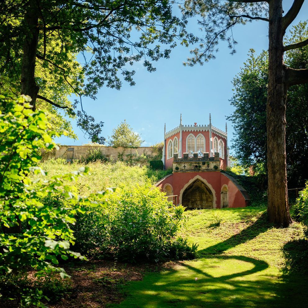 Organic Rococo Garden Organic | Painswick Rococo Garden